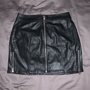 Express leather mini skirt